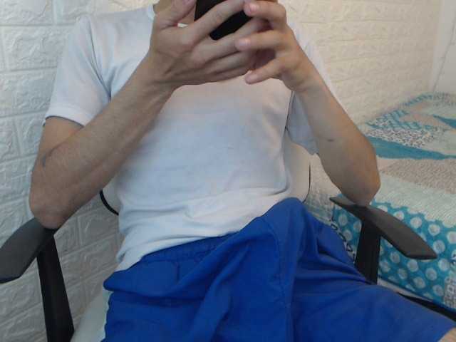 Live sex webcam photo for AlanMatiaz #277098286