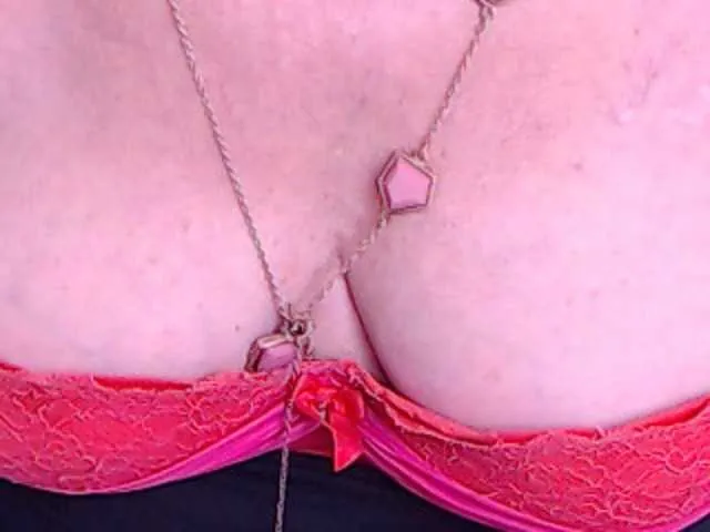 Live sex webcam photo for AlanaRichards #272707572