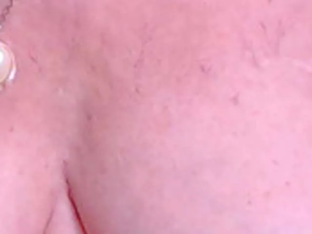 Live sex webcam photo for AlanaRichards #273570037