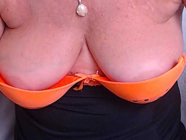 Live sex webcam photo for AlanaRichards #274123193