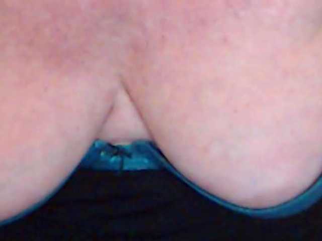 Live sex webcam photo for AlanaRichards #276920775