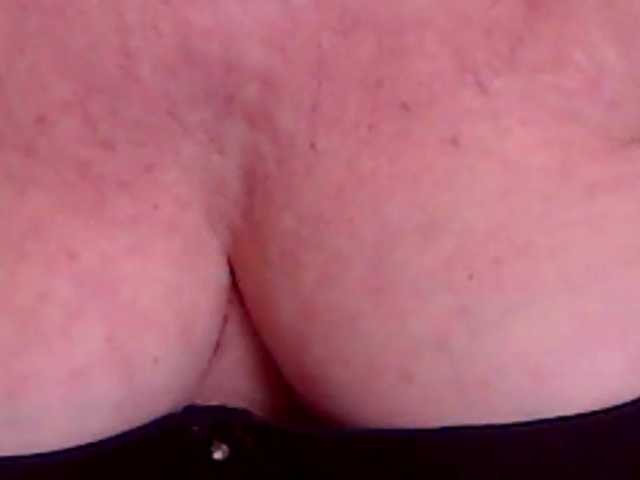 Live sex webcam photo for AlanaRichards #277607899