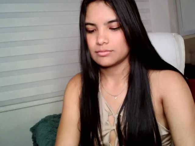 Live sex webcam photo for AlanaRodri #274250682
