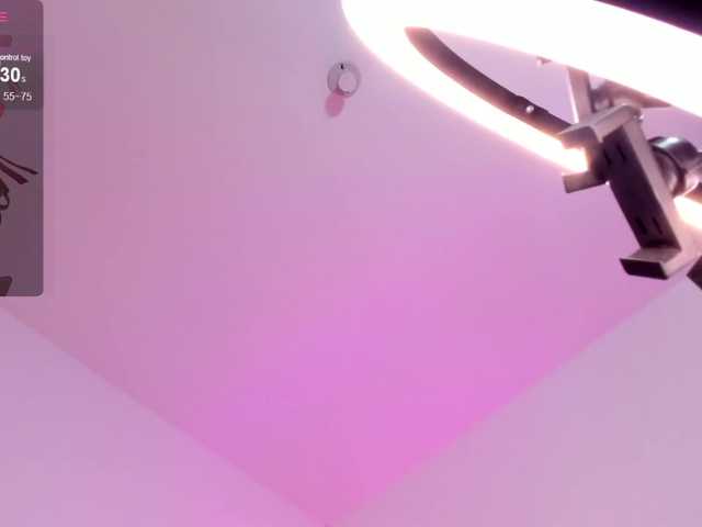 Live sex webcam photo for AlanaRouse1 #278150533