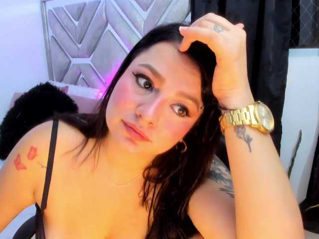 Live sex webcam photo for AlanaRouse1 #292412062