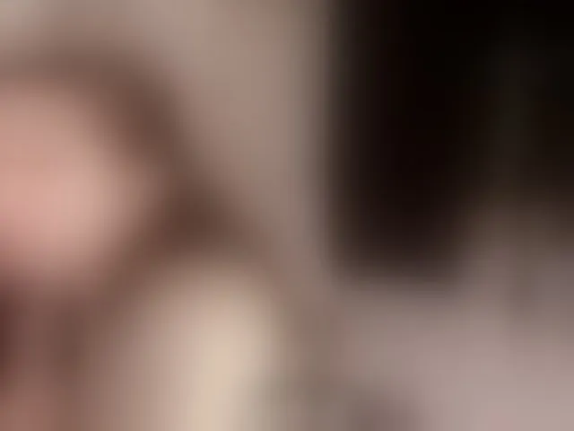 Live sex webcam photo for AlanaRouse1 #294174025