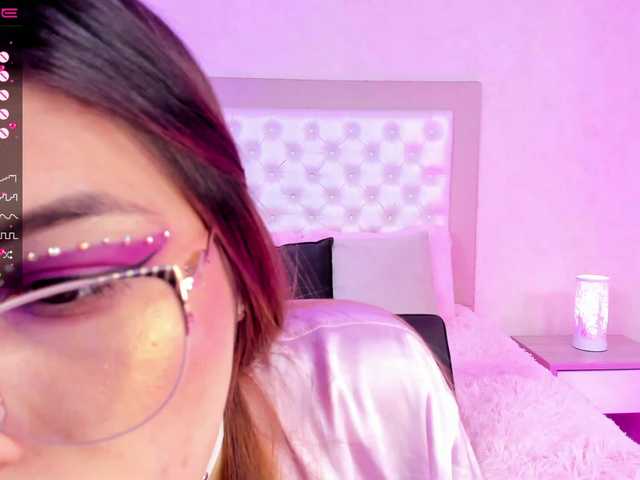 Live sex webcam photo for AlannaBundy #275610000