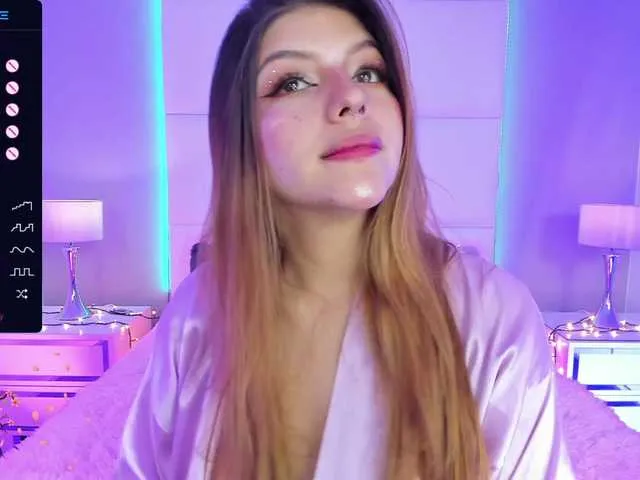 Live sex webcam photo for AlannaBundy #276129944