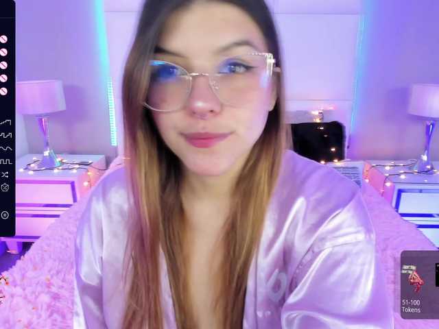 Live sex webcam photo for AlannaBundy #276268348