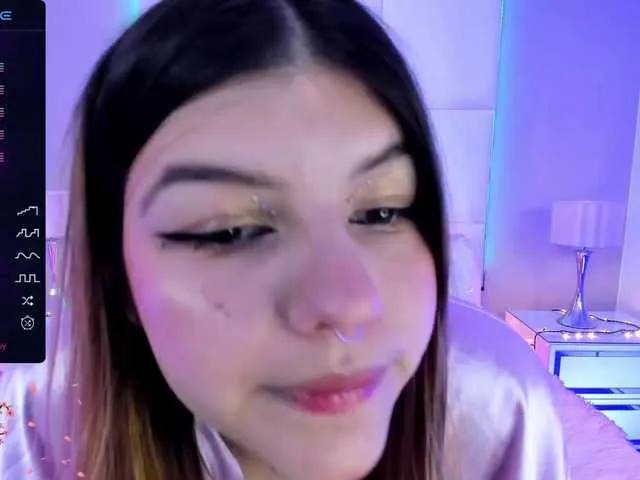 Live sex webcam photo for AlannaBundy #276292107