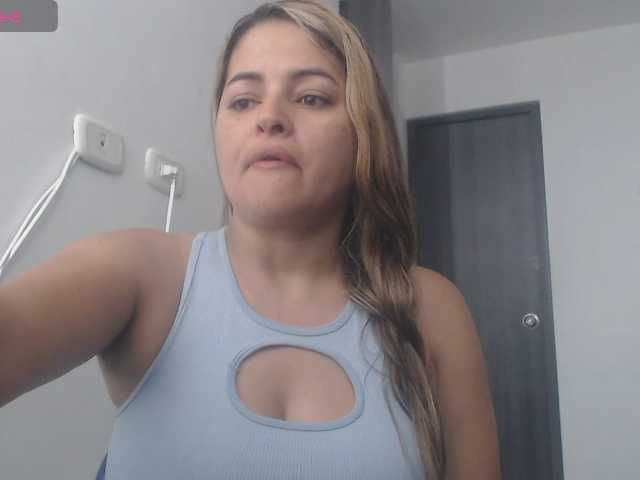 Live sex webcam photo for AlannaStephen #290716599