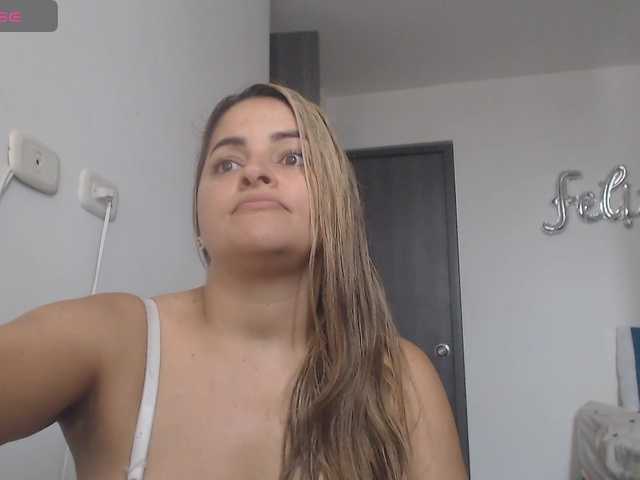 Live sex webcam photo for AlannaStephen #290812736