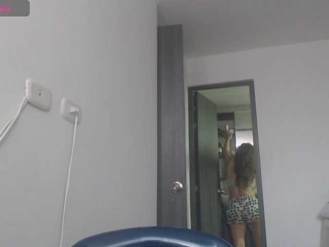 Live sex webcam photo for AlannaStephen #291224487