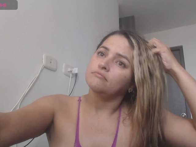 Live sex webcam photo for AlannaStephen #291245229