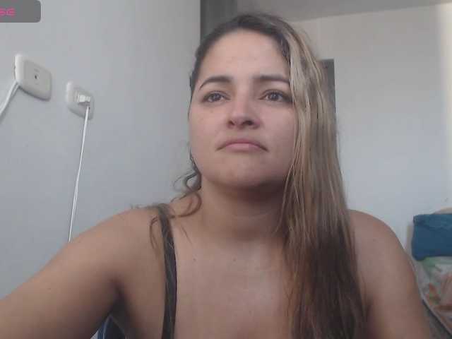 Live sex webcam photo for AlannaStephen #291292066