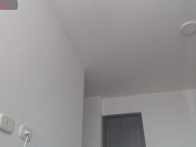 Live sex webcam photo for AlannaStephen #291494237