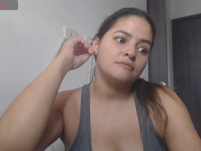 Live sex webcam photo for AlannaStephen #291527573