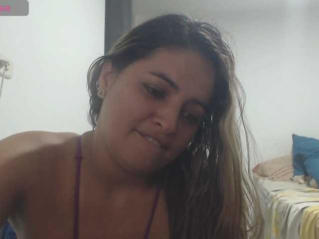 Live sex webcam photo for AlannaStephen #291618785