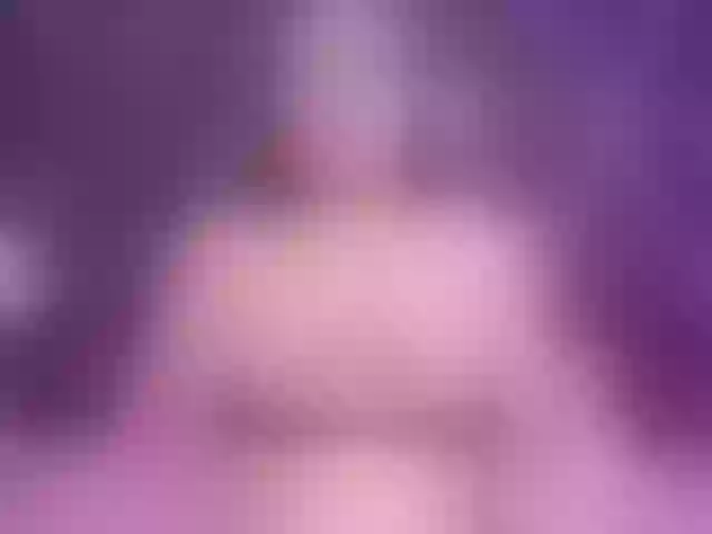 Live sex webcam photo for AlannaWest #275557101