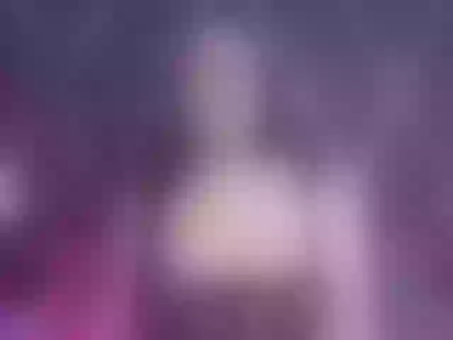Live sex webcam photo for AlannaWest #276432176
