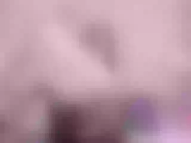 Live sex webcam photo for AlannaWest #276588217