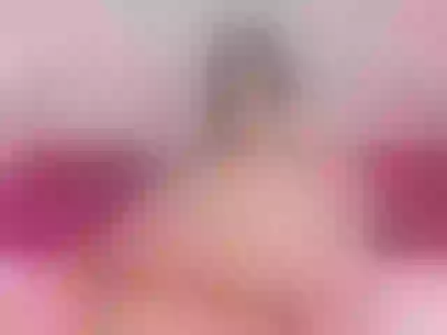 Live sex webcam photo for AlannaWest #276804209