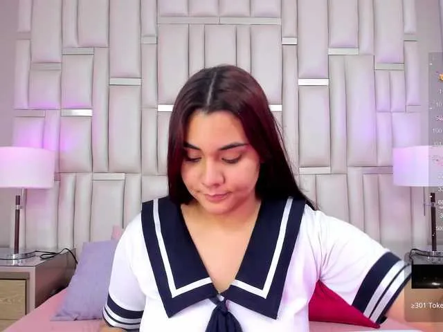 Live sex webcam photo for AlannaWest #276947508