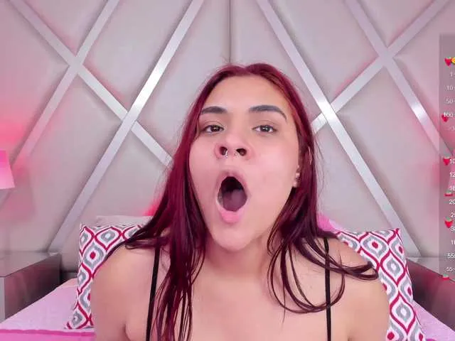 Live sex webcam photo for AlannaWest #277100139