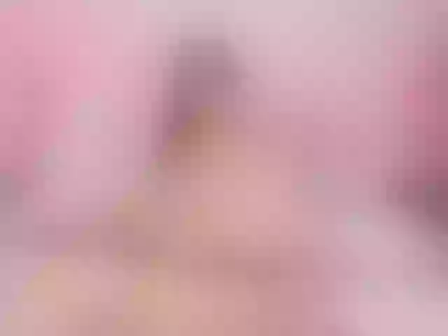 Live sex webcam photo for AlannaWest #286549570