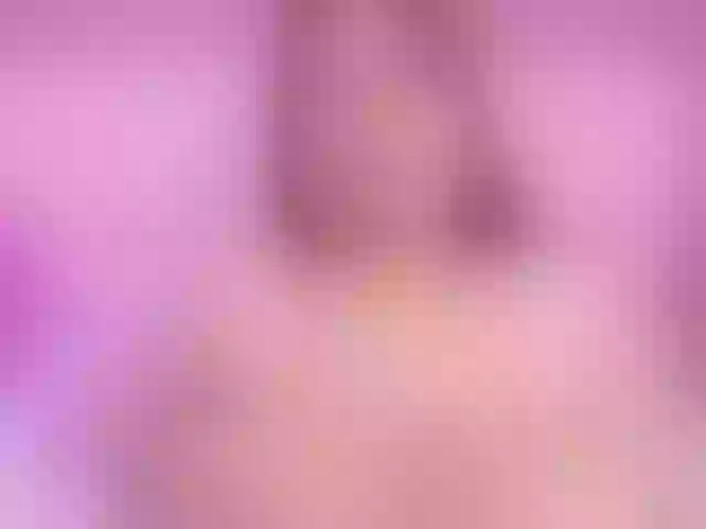 Live sex webcam photo for AlannaWest #288906175