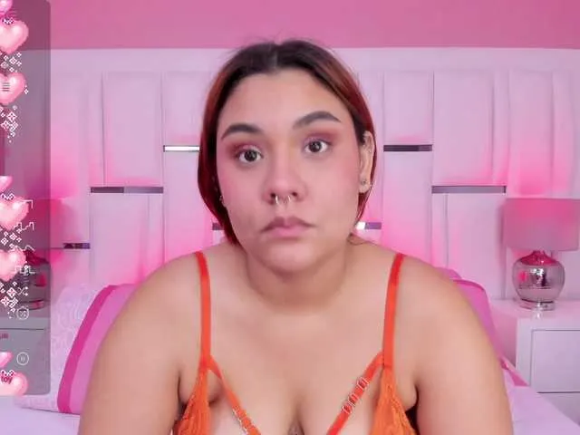 Live sex webcam photo for AlannaWest #289627082