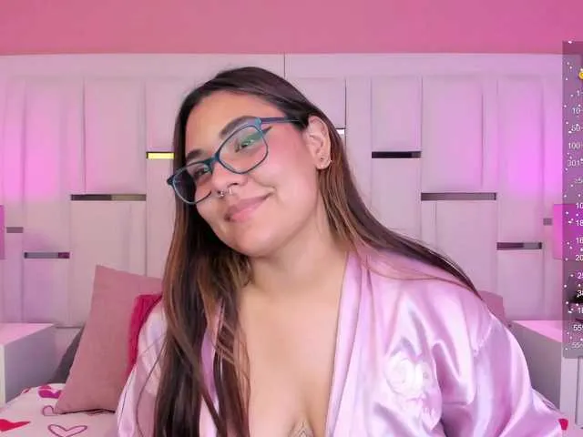 Live sex webcam photo for AlannaWest #290460131