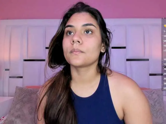 Live sex webcam photo for AlannaWest #291693485