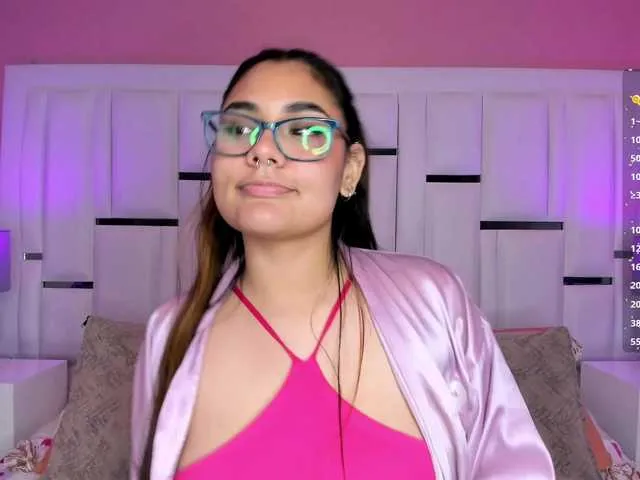 Live sex webcam photo for AlannaWest #291708764