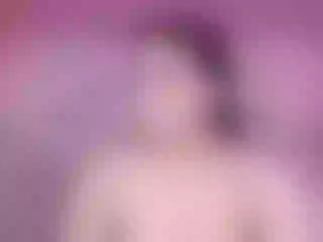 Live sex webcam photo for AlannaWest #291739657