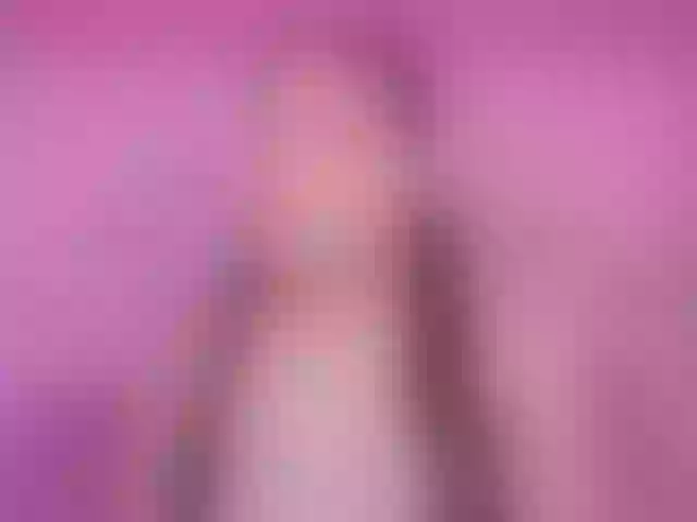Live sex webcam photo for AlannaWest #292189440
