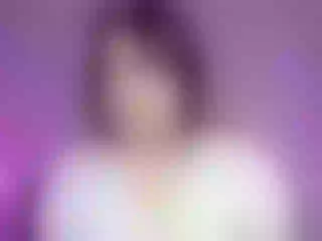 Live sex webcam photo for AlannaWest #292261107