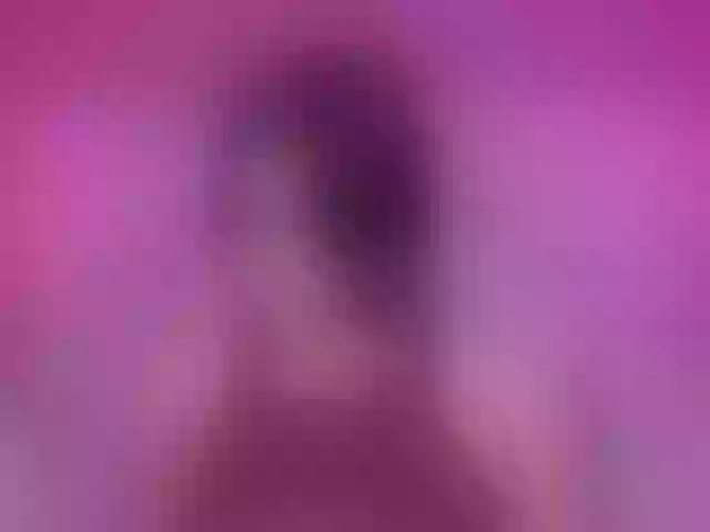 Live sex webcam photo for AlannaWest #292275375