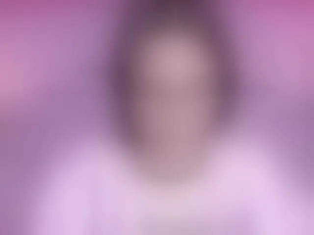 Live sex webcam photo for AlannaWest #292342079