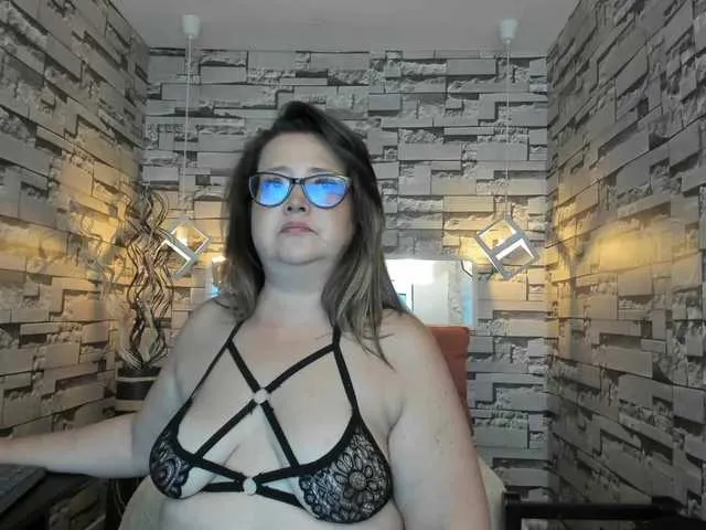 Live sex webcam photo for AlannyFox #275998569