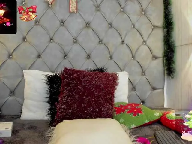 Live sex webcam photo for AlannyFox #276924804