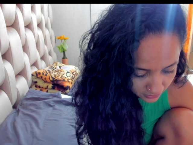 Live sex webcam photo for AlaskaMiller #290309698
