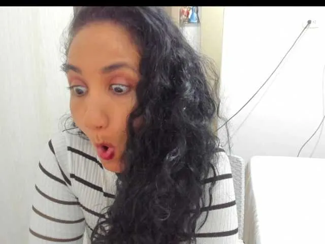 Live sex webcam photo for AlaskaMiller #292250851