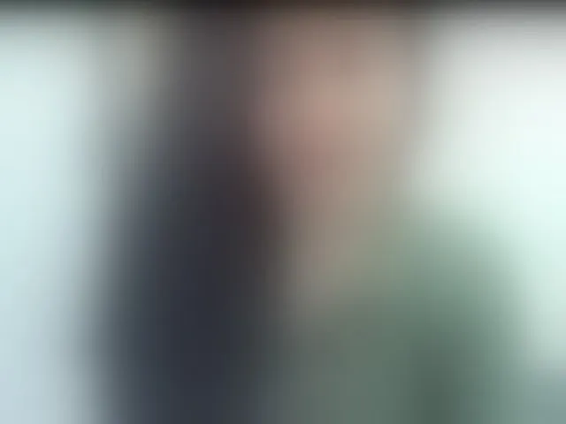 Live sex webcam photo for AlaskaMiller #293073982
