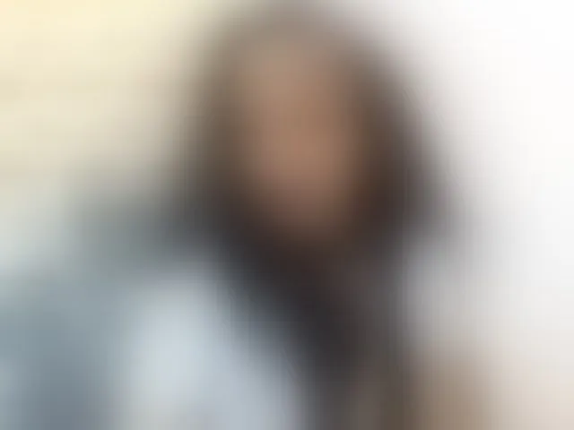 Live sex webcam photo for AlaskaMiller #293475953