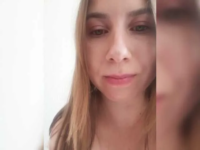Live sex webcam photo for Albaponti #275542298