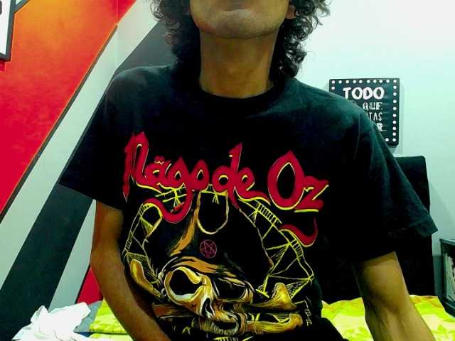 Live sex webcam photo for Alcon-16 #277011855