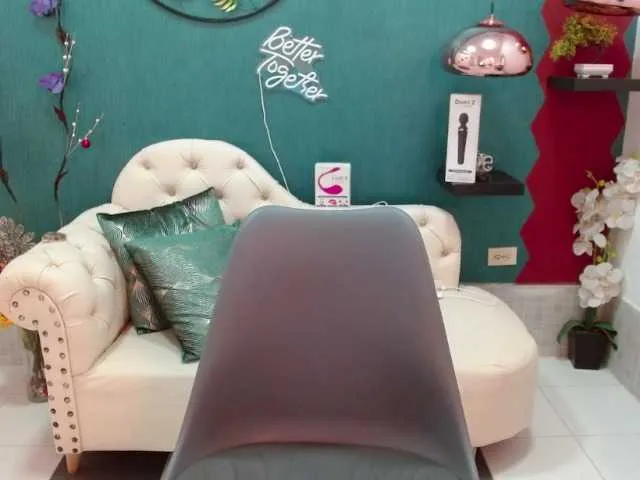 Live sex webcam photo for Ale-brije #276328028