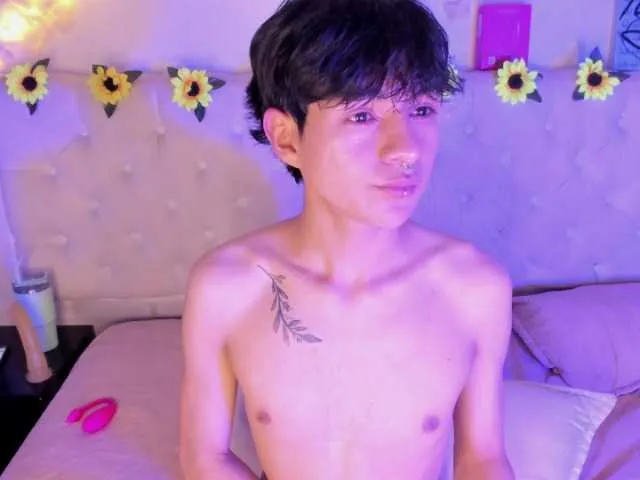 Live sex webcam photo for AleAurarashi #292935937