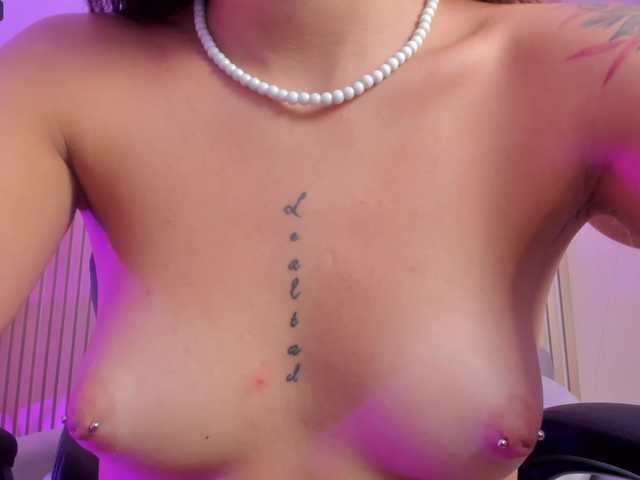 Live sex webcam photo for AleCorleone #275520827